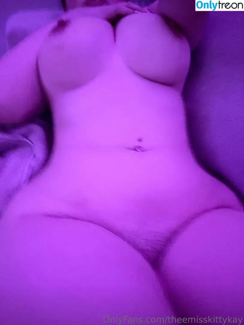 777kittykay nude photo #0040 (runawaymermaid / theemisskittykay)