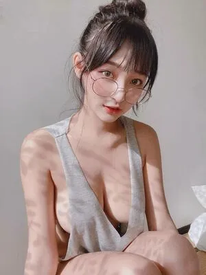  nude photo #0014