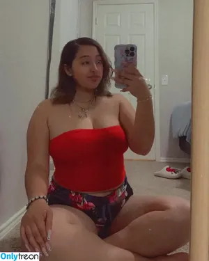 98.mitzyy / Mitzyy98 nude photo #0001