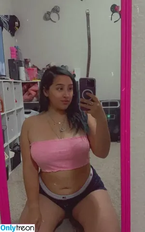 98.mitzyy / Mitzyy98 nude photo #0009