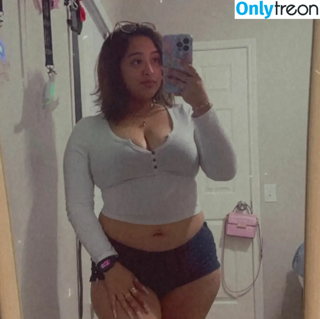 98.mitzyy nude photo #0005 (Mitzyy98)
