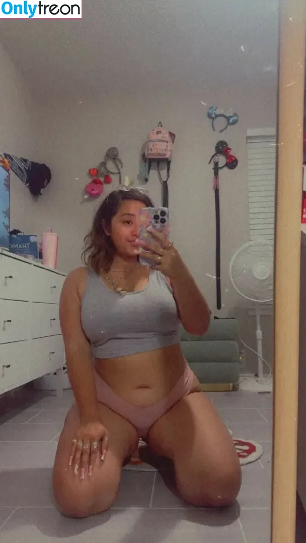 98.mitzyy nude photo #0042 (Mitzyy98)