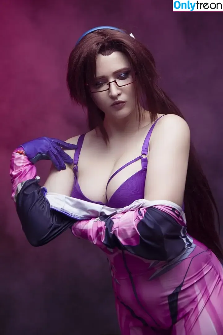 4iipainters_cosplay nude photo #0476 (4iipainters_cosplay)