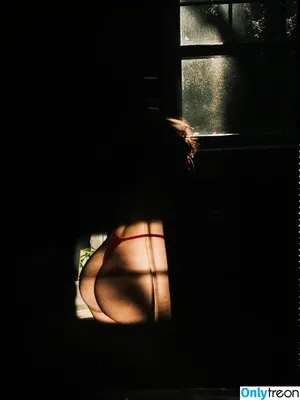 1tsa111ove / heyyyitsarah / hiimsarahsworld / santaswatchlist / sarahsworld1212 nude photo #0007
