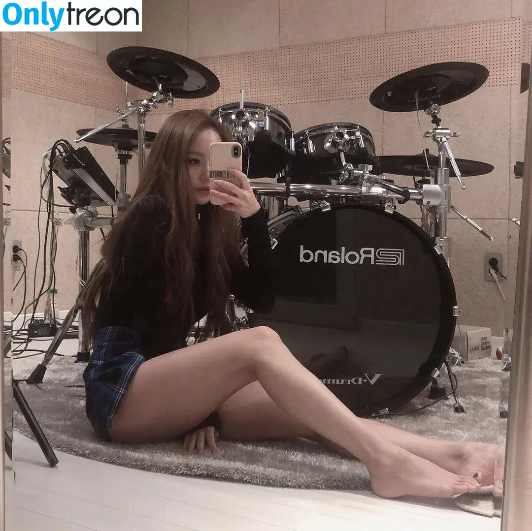 A-Yeon голая photo #0036 (AyeonBeats / ayeon3131 / u94725779)