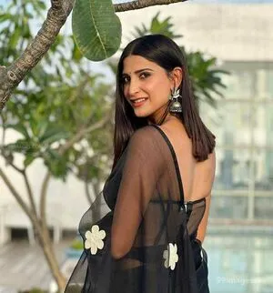 Aahana Kumra / aahanakumra фото голая #0033