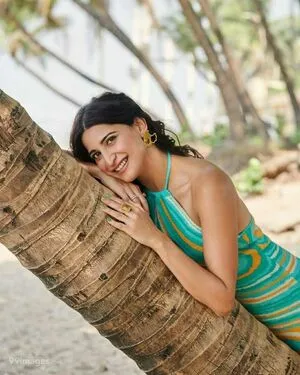 Aahana Kumra / aahanakumra фото голая #0037
