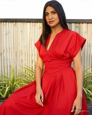 Aahana Kumra / aahanakumra фото голая #0055