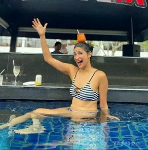 Aahana Kumra / aahanakumra фото голая #0063