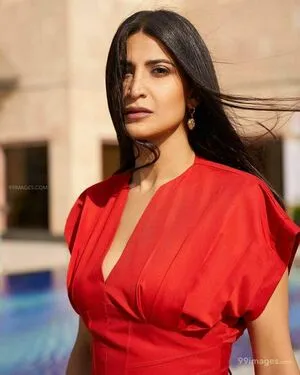 Aahana Kumra / aahanakumra фото голая #0077