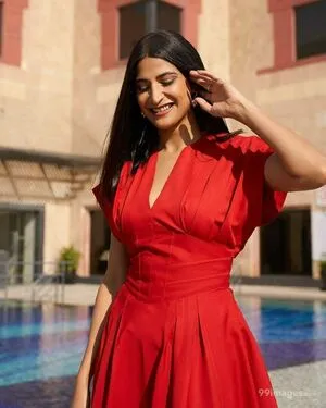 Aahana Kumra / aahanakumra фото голая #0083