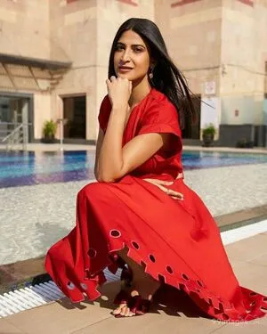 Aahana Kumra / aahanakumra фото голая #0085