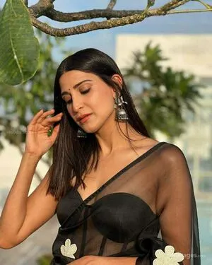 Aahana Kumra / aahanakumra фото голая #0098