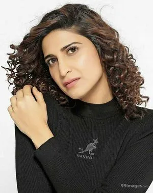 Aahana Kumra / aahanakumra фото голая #0101