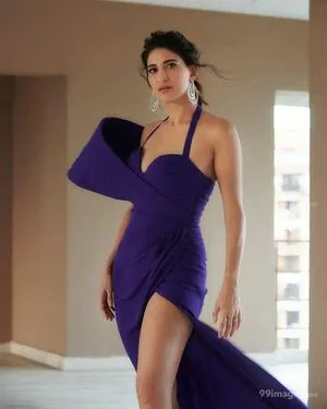 Aahana Kumra / aahanakumra nude photo #0105