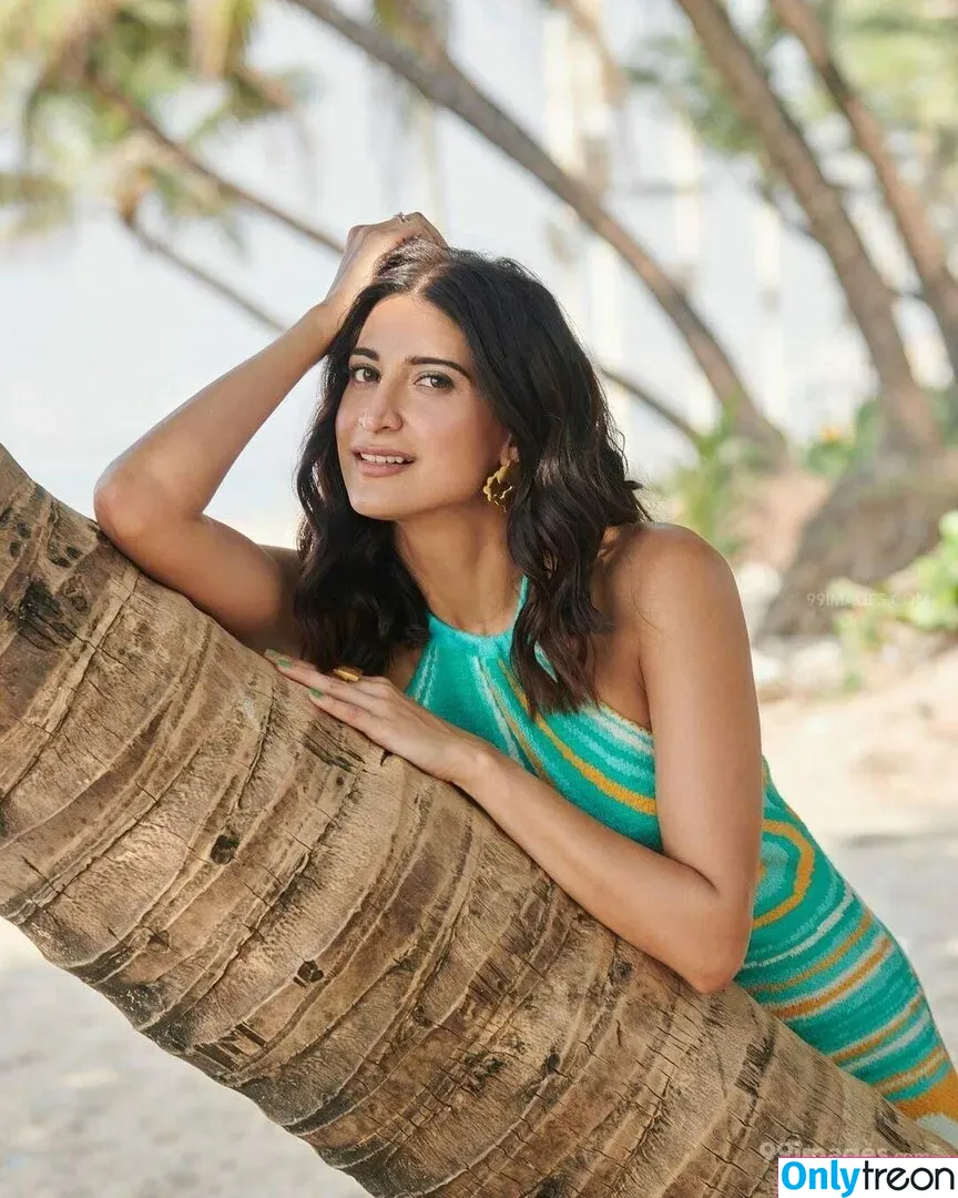 Aahana Kumra nude photo #0007 (aahanakumra)