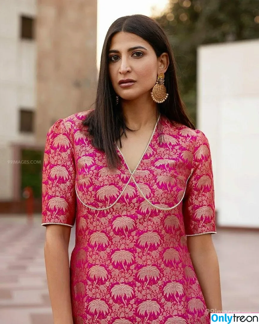Aahana Kumra nude photo #0015 (aahanakumra)
