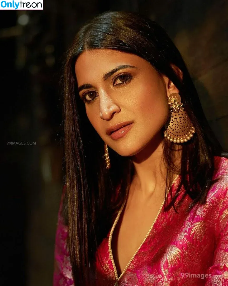 Aahana Kumra nude photo #0024 (aahanakumra)