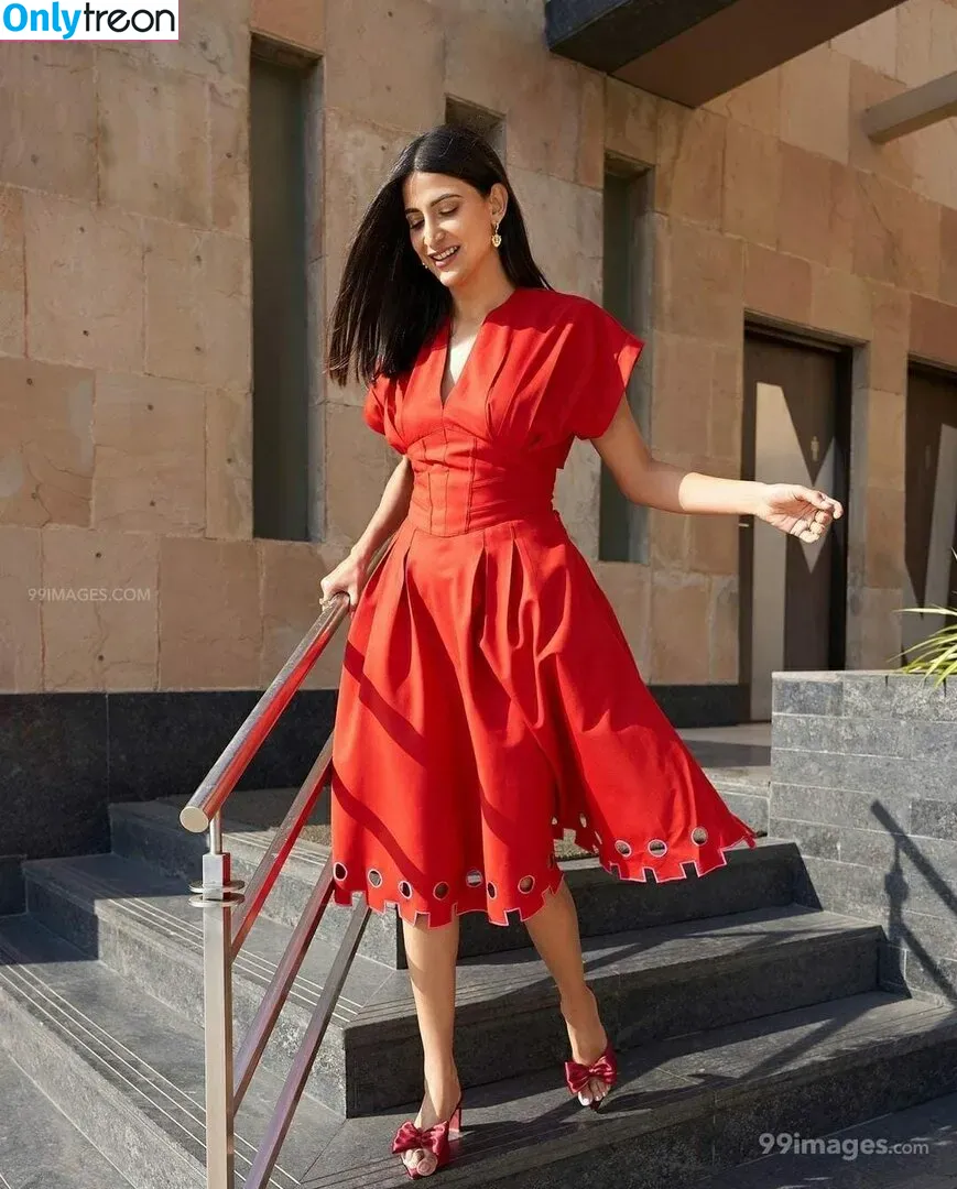 Aahana Kumra голая photo #0058 (aahanakumra)
