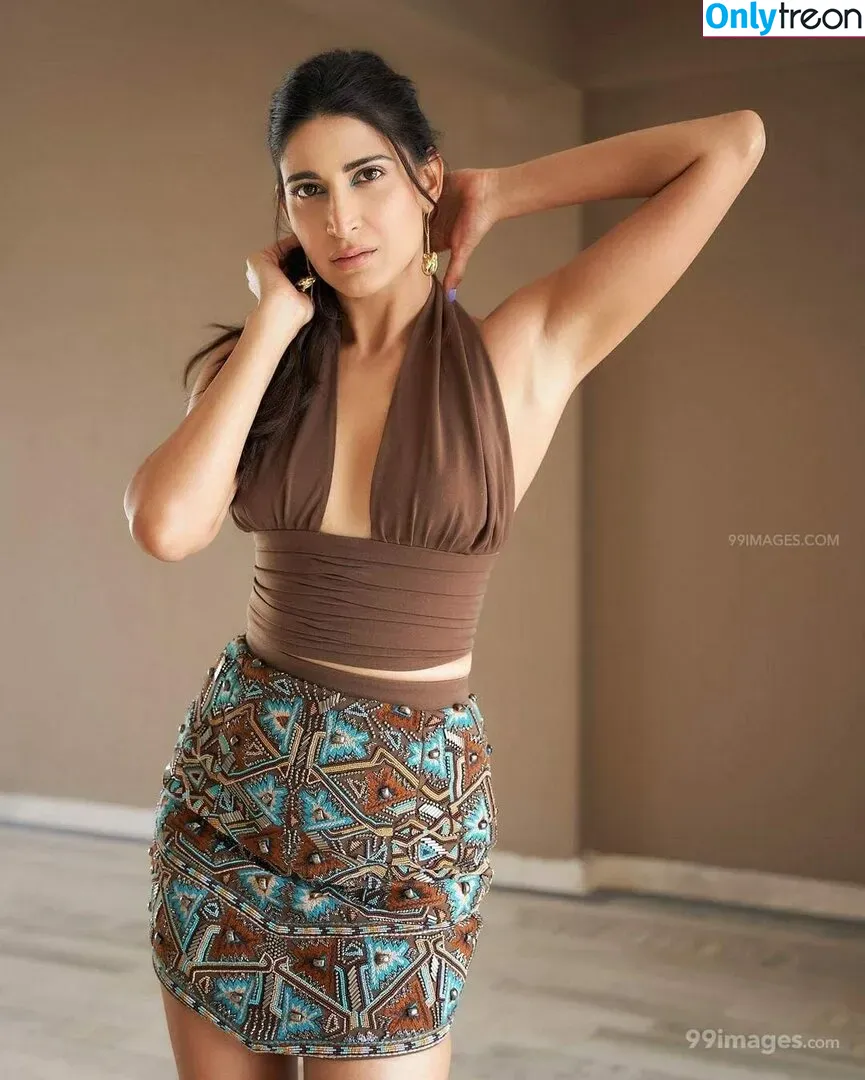 Aahana Kumra голая photo #0078 (aahanakumra)
