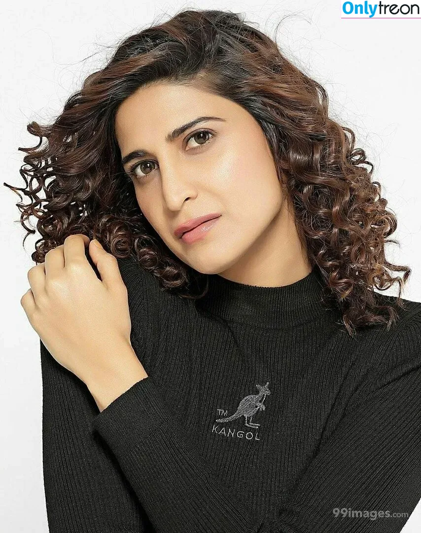 Aahana Kumra nude photo #0101 (aahanakumra)