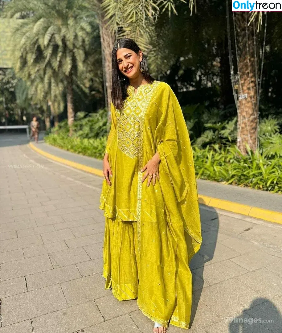 Aahana Kumra голая photo #0104 (aahanakumra)