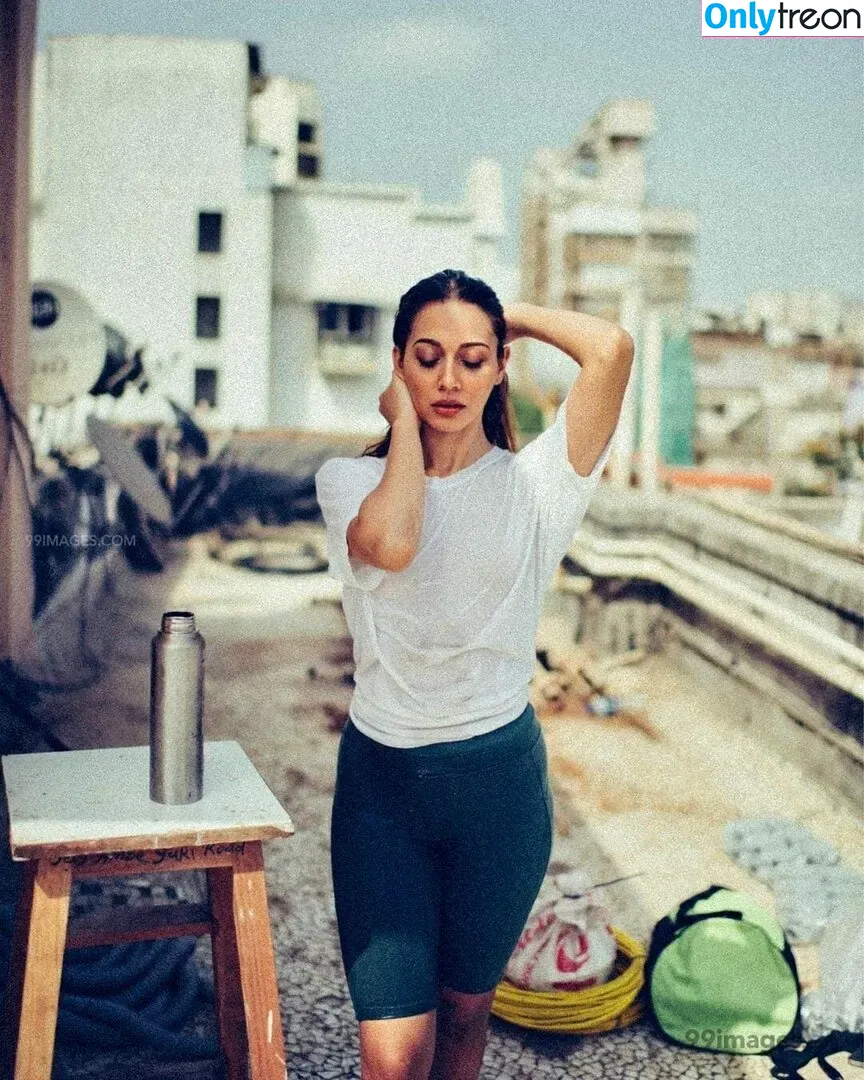 Aahana Kumra голая photo #0113 (aahanakumra)