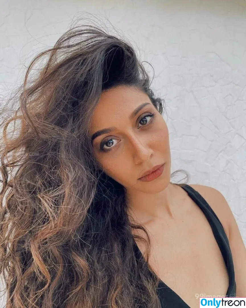 Aahana Kumra голая photo #0119 (aahanakumra)