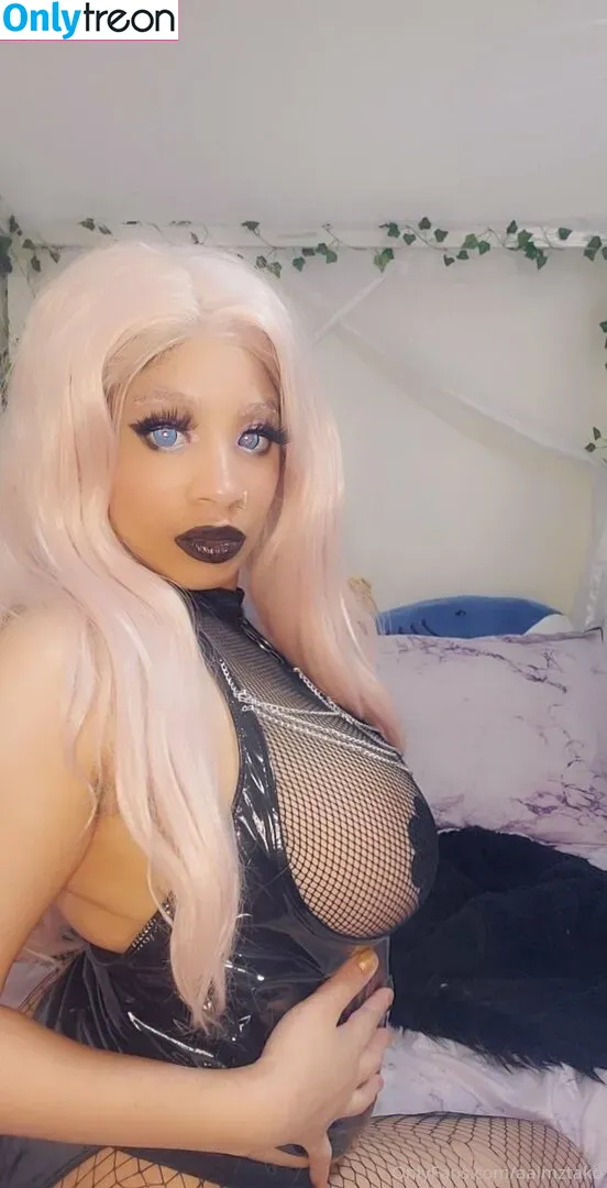 aaimztako nude photo #0194 (aaimztako)