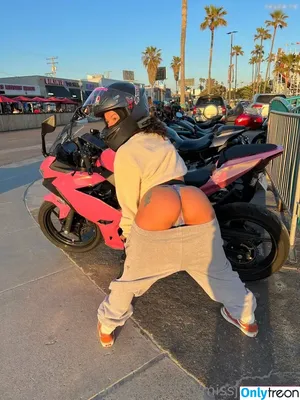 Aaliyah Cruz / aaliyahcruz00 / aaliyahfuckingcruz фото голая #0001