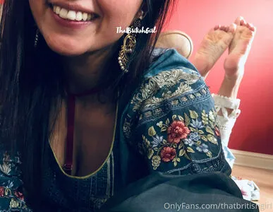 Aaliyah Yasin / _thatbritishcouple / aaliyah.yasin / thatbritishg1rl nude photo #0481