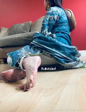 Aaliyah Yasin / _thatbritishcouple / aaliyah.yasin / thatbritishg1rl nude photo #0489