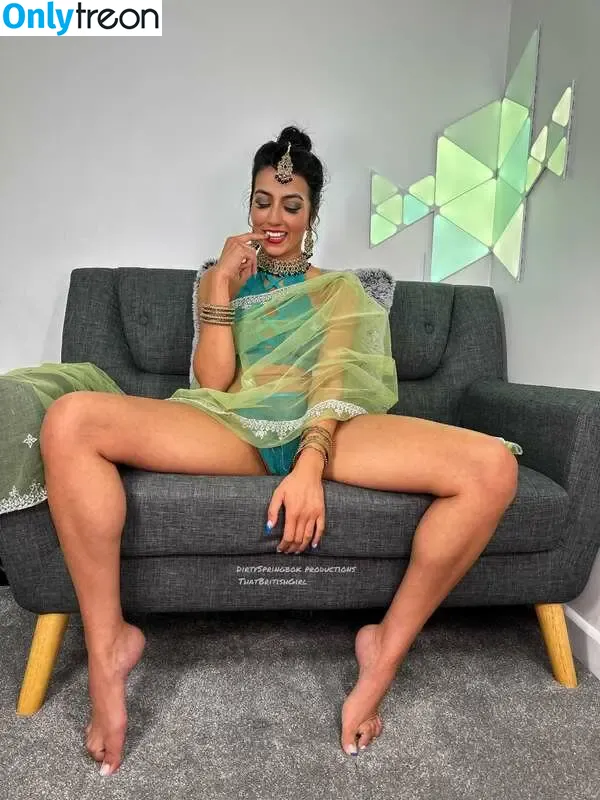 Aaliyah Yasin nude photo #0628 (_thatbritishcouple / aaliyah.yasin / thatbritishg1rl)