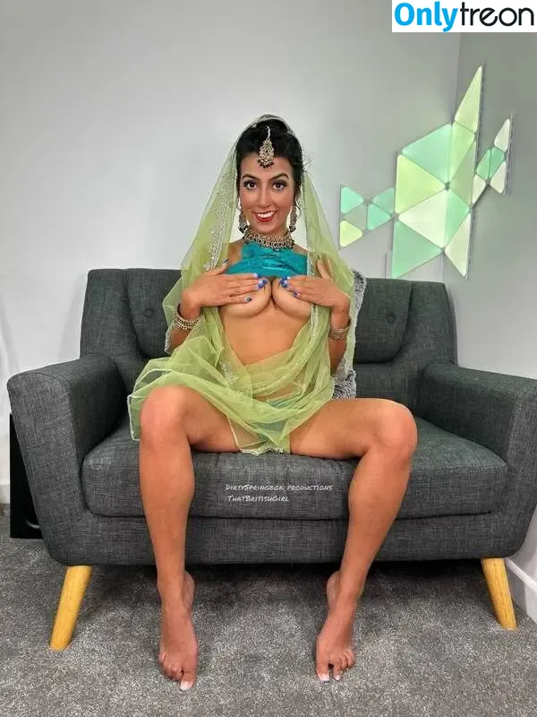 Aaliyah Yasin nude photo #0630 (_thatbritishcouple / aaliyah.yasin / thatbritishg1rl)