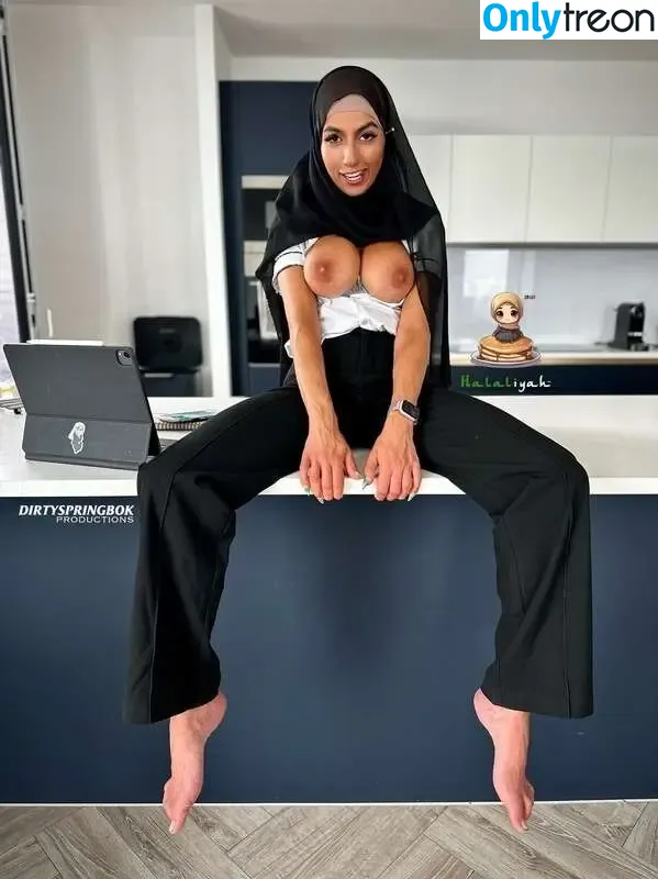 Aaliyah Yasin nude photo #0693 (_thatbritishcouple / aaliyah.yasin / thatbritishg1rl)