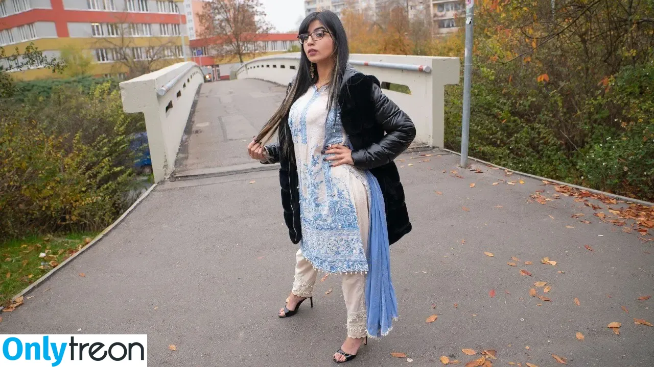 Aaliyah Yasin nude photo #0916 (_thatbritishcouple / aaliyah.yasin / thatbritishg1rl)