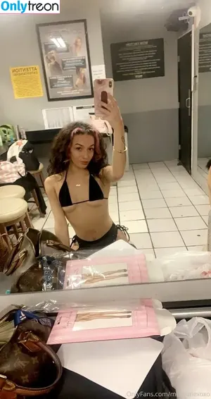 aaliyahcruz00 / aaliyahfuckingcruz nude photo #0006