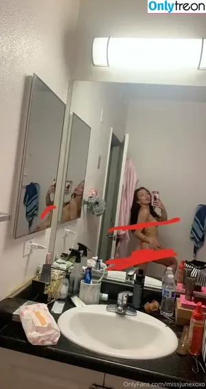 aaliyahcruz00 / aaliyahfuckingcruz nude photo #0009