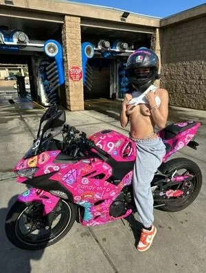 aaliyahfuckingcruz / aaliyahcruz00 / aaliyahfucking / missjunexoxo фото голая #0005