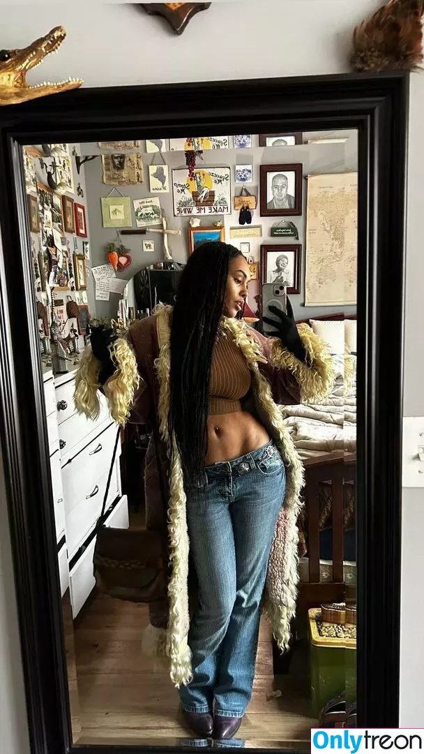 Aaliyeezy nude photo #0387 (theallierae)