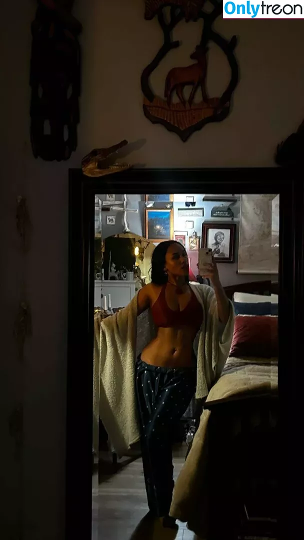 Aaliyeezy nude photo #0392 (theallierae)