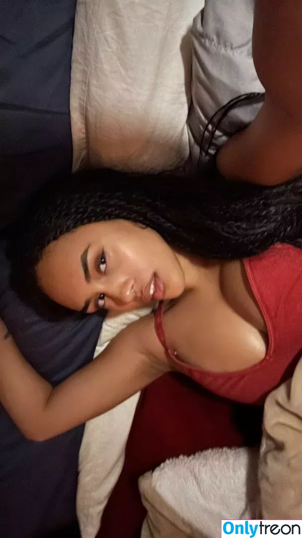 Aaliyeezy nude photo #0393 (theallierae)
