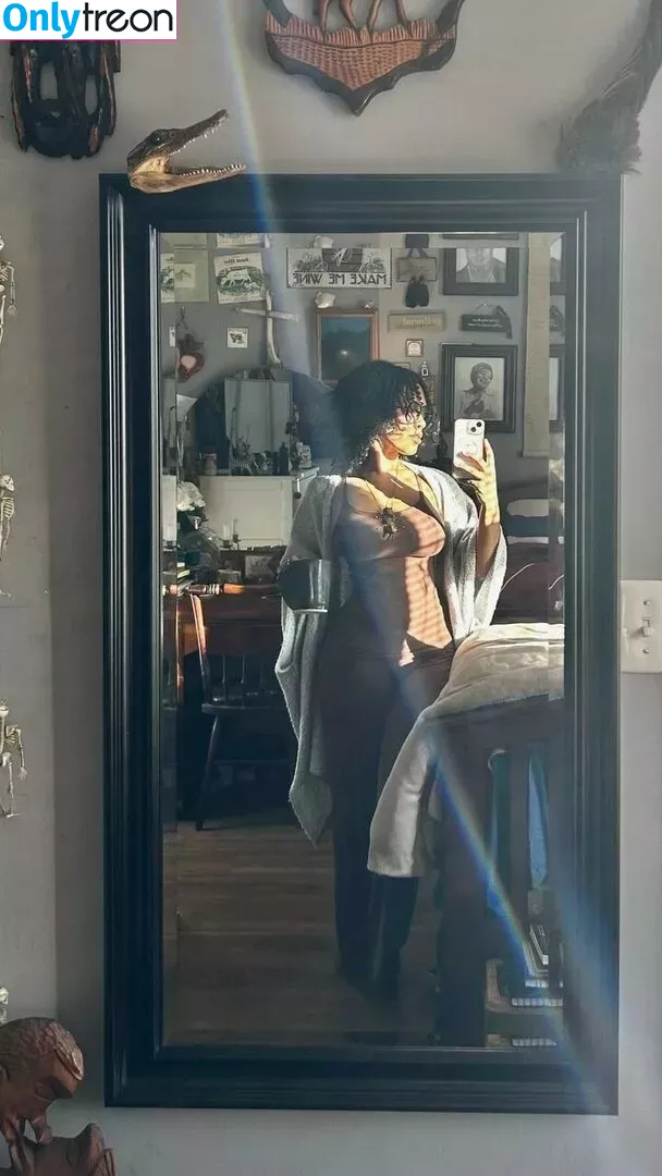 Aaliyeezy nude photo #0459 (theallierae)