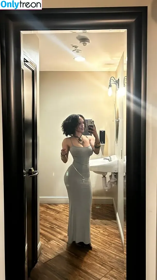 Aaliyeezy nude photo #0486 (theallierae)