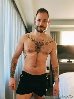 aaronburkexxx / aar0nburke nude photo #0027