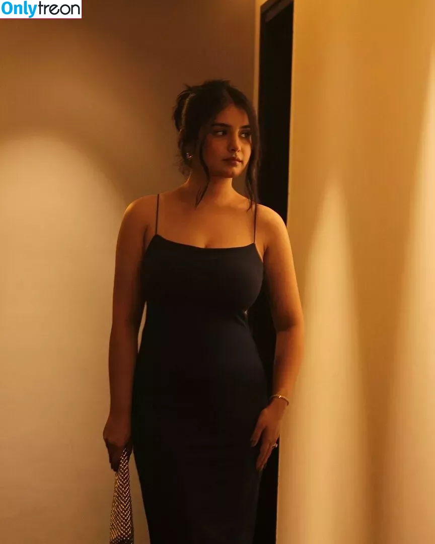 Aarushi Abrol nude photo #0024 (aarushi.abrol)