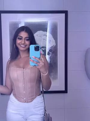 Aarushi Gulati / aarushigulatii фото голая #0001