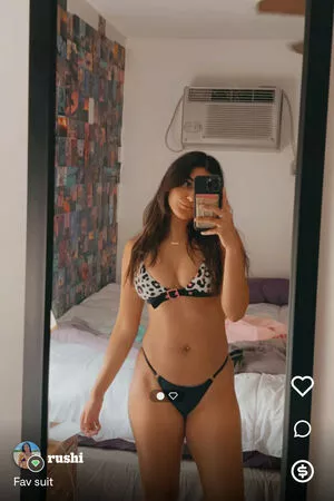 Aarushi Gulati / aarushigulatii фото голая #0004
