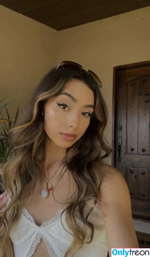 aashleygiselle nude photo #0003 (aashleygiselle)