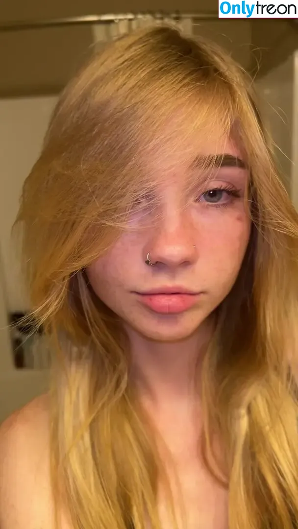 aayeayla голая photo #0001 (aaylaariannaa / danyellay)